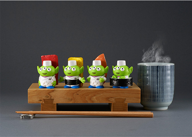 トイ・ストーリー 30周年　エイリアン/寿司シェフ　フィギュアコレクション