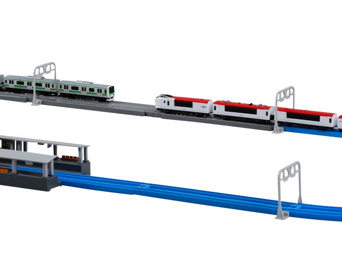 車両がすれ違う姿も、迫力だね。