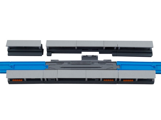 対向式駅は3つの駅パーツがくっついて一列になり、それを向かい合って置くんだよ。ストップレールとくっつけるには上から置くとうまくいくよ。
