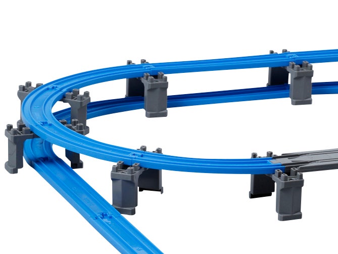 橋脚はレールのつなぎ目の下に置いてね。