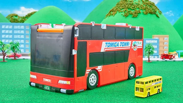 トミカビークルタウン ビッグに変形 2階だてバスロータリー(トミカ付き)