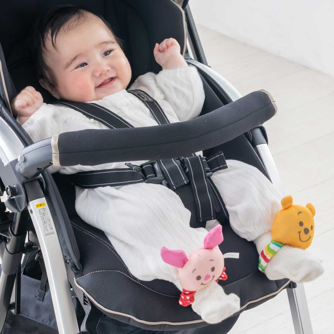 Dear Little Hands
くまのプーさん
あんよでラトル